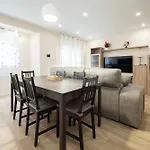 Cabrales Apartamento
